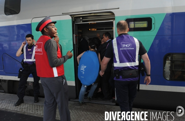Grands departs dans les gares parisiennes