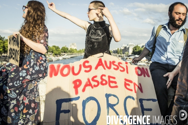 Les anti loi travail devant l Assemblee Nationale, 5 Juillet.