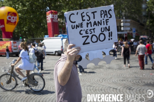 Manifestation contre la loi Travail autour du Bassin de l Arsenal