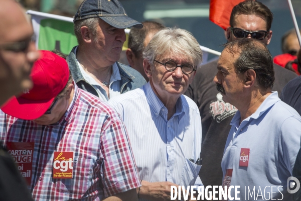 Manifestation contre la loi Travail autour du Bassin de l Arsenal