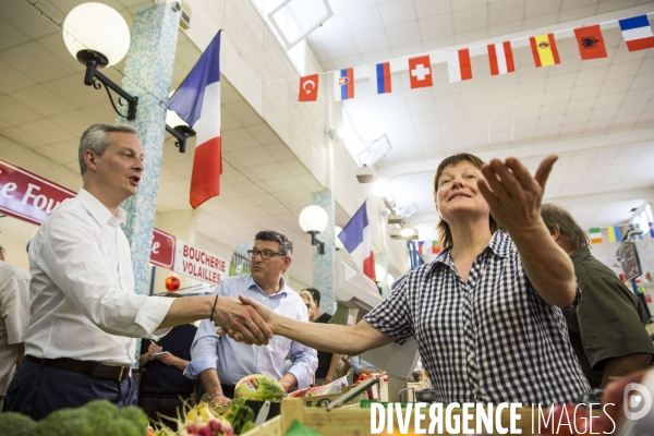 Bruno Le MAIRE candidat à la primaire  Les Républicains  en visite en Vendée, au marché Arago.