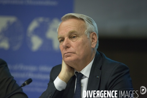 Jean marc ayrault au 7e forum de l action internationale des collectivites