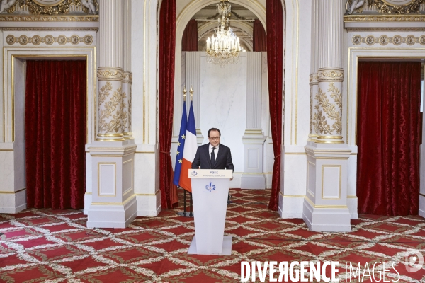 Elysée , conseil de defense et allocution de François Hollande