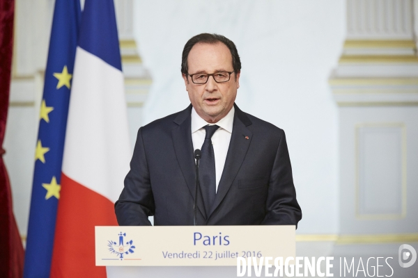 Elysée , conseil de defense et allocution de François Hollande