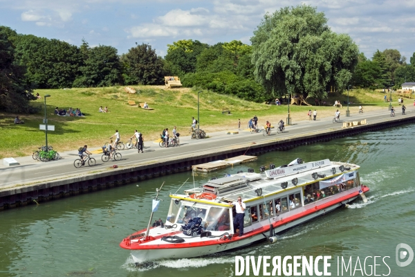 L ete du canal anime les berges de l Ourcq