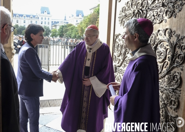 Messe hommage à Notre-Dame de Paris en mémoire du père Jacques Hamel assassiné à Saint-Etienne-du-Rouvray
