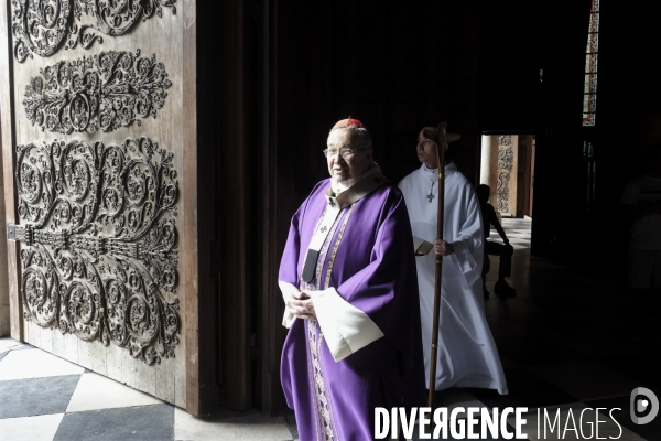 Messe hommage à Notre-Dame de Paris en mémoire du père Jacques Hamel assassiné à Saint-Etienne-du-Rouvray