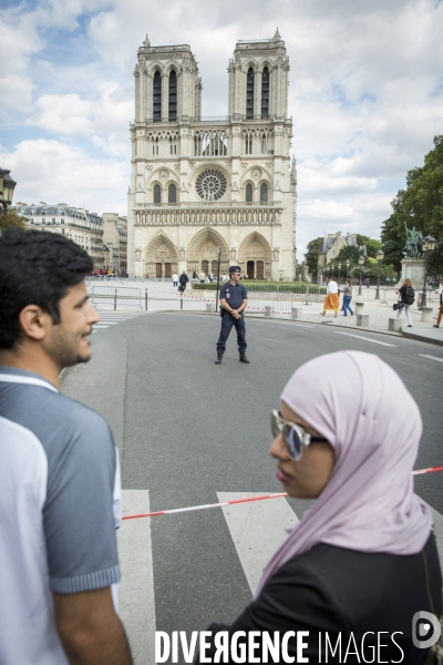 Attentat de Saint-Etienne-du-Rouvray : cérémonie à Notre-Dame