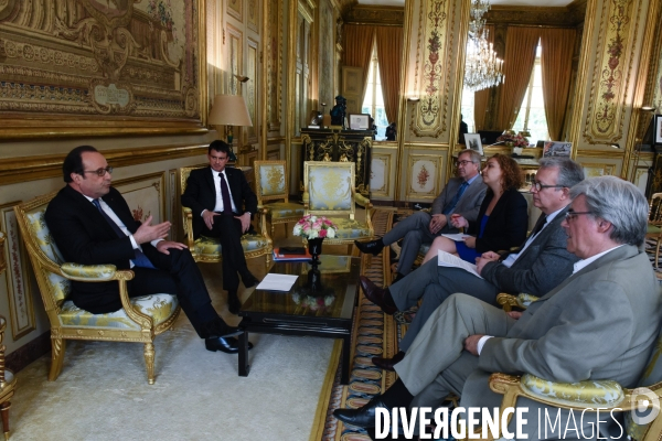 François Hollande reçoit les chefs de partis politiques après le Brexit