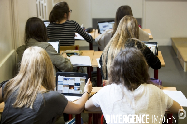 Illustration dans des lycées et collèges d Île de France