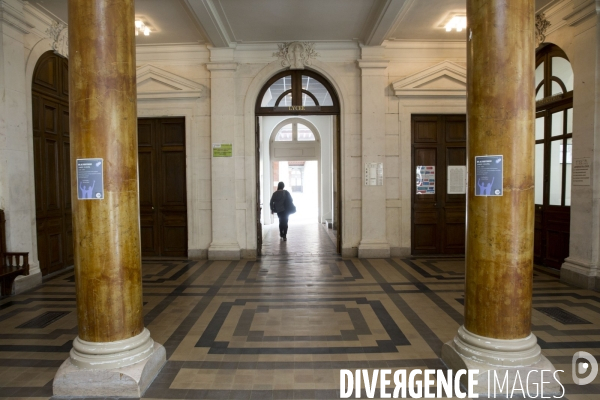 Illustration dans des lycées et collèges d Île de France