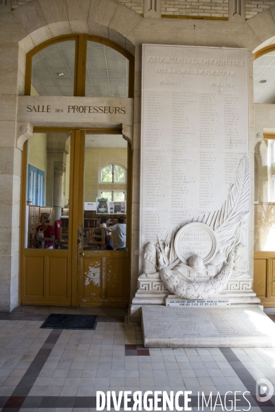 Illustration dans des lycées et collèges d Île de France