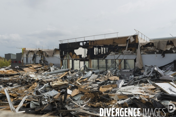 Le lycée Louis Aragon, aux Pennes-Mirabeau, n ouvrira pas ses portes à la rentrée