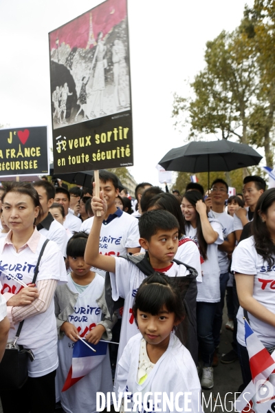 Manifestation de la communauté chinoise en hommage au meurtre de Zhang CHAOLIN à Aubervilliers en août