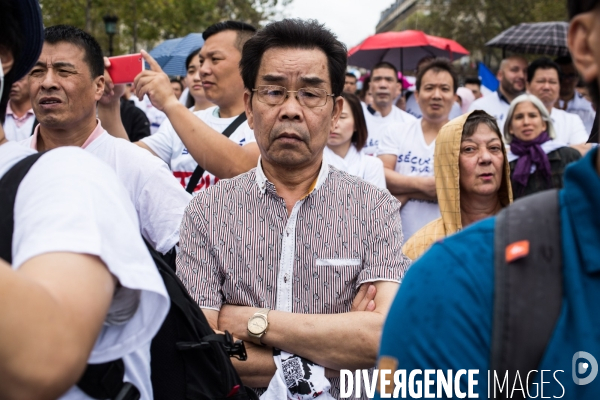 Manifestation  Sécurité pour tous   organisée par 60 associations des chinois de France, place de la République.