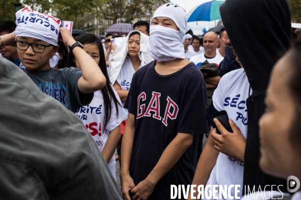 Manifestation  Sécurité pour tous   organisée par 60 associations des chinois de France, place de la République.