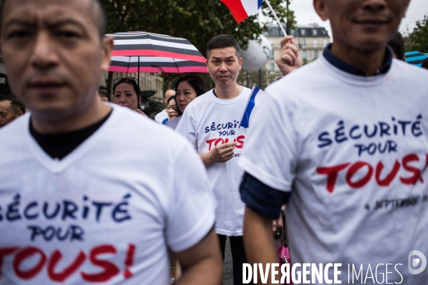 Manifestation  Sécurité pour tous   organisée par 60 associations des chinois de France, place de la République.