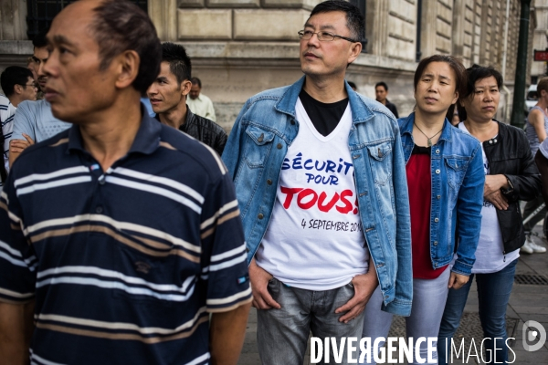 Manifestation  Sécurité pour tous   organisée par 60 associations des chinois de France, place de la République.