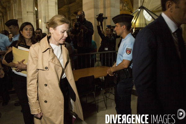 Ouverture du procès pour fraude fiscale de Jérome CAHUZAC et de son ex-épouse Patricia MENARD devant la 32ème chambre du tribunal correctionnel de Paris.