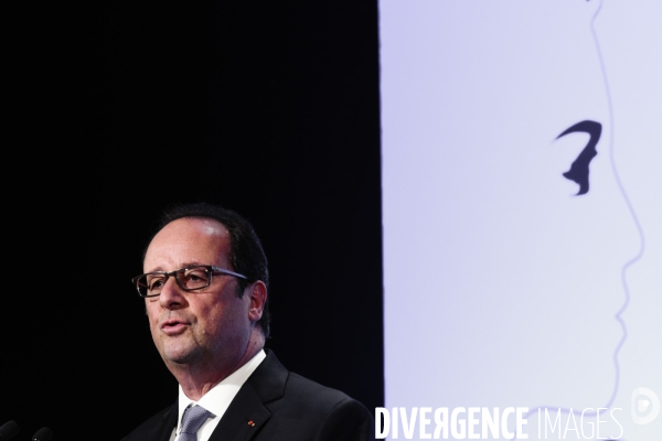 François Hollande salle Wagram.  La démocratie face au terrorisme 