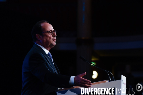 François Hollande salle Wagram.  La démocratie face au terrorisme 