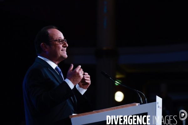 François Hollande salle Wagram.  La démocratie face au terrorisme 