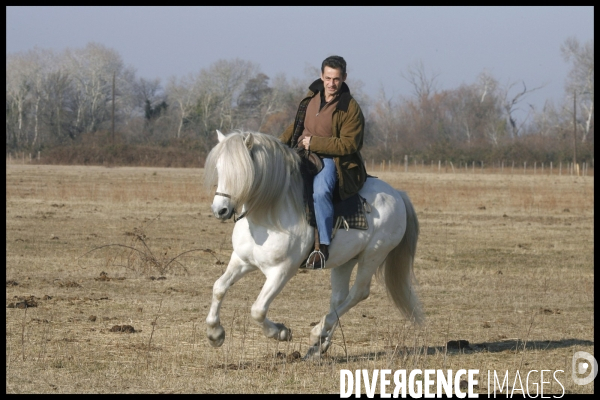 Deplacement de nicolas sarkozy en camargues