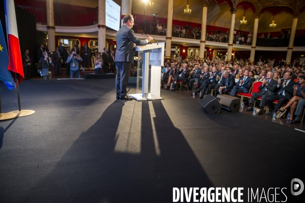 François Hollande: discours salle Wagram