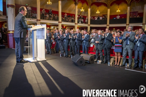 François Hollande: discours salle Wagram