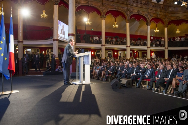 François Hollande: discours salle Wagram