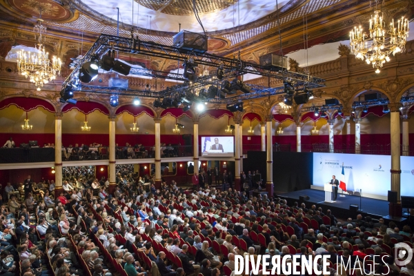 François Hollande: discours salle Wagram