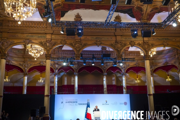 François Hollande: discours salle Wagram