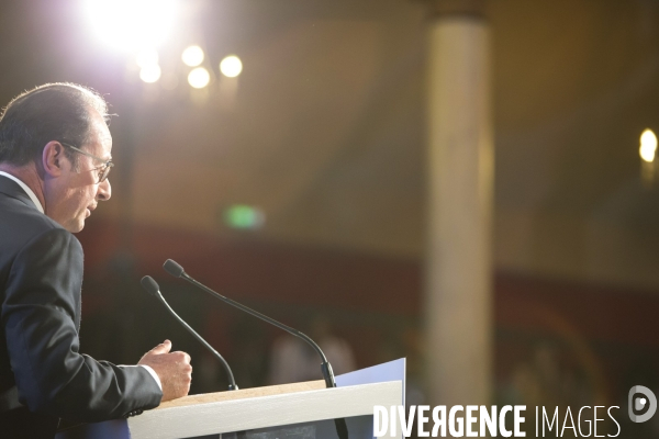 François Hollande: discours salle Wagram