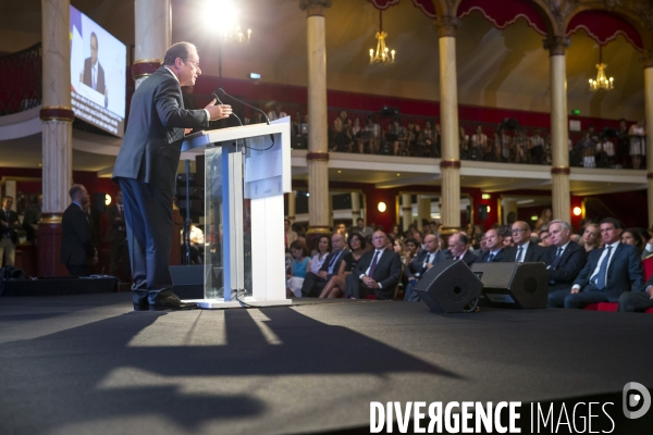 François Hollande: discours salle Wagram