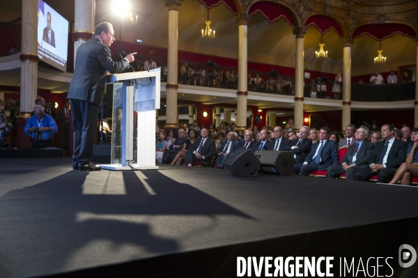 François Hollande: discours salle Wagram