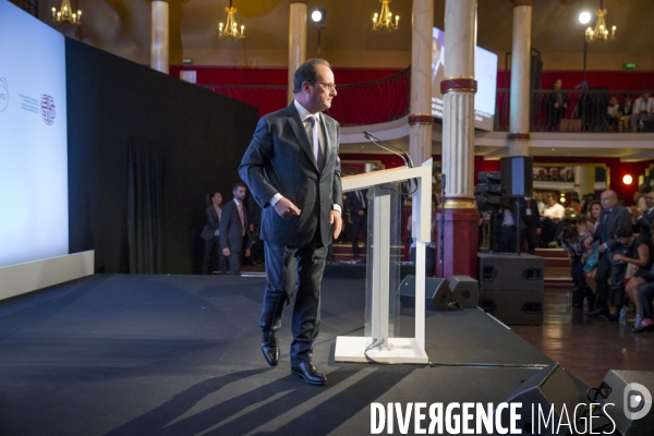 François Hollande: discours salle Wagram