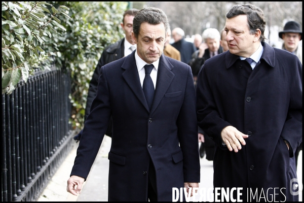 Nicolas sarkozy recoit jose manuel barroso, president de la commission europeene.