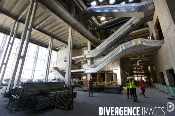 Sur le chantier du nouveau Palais de Justice dans le nord de Paris, à coté du nouveau quartier des Batignolles