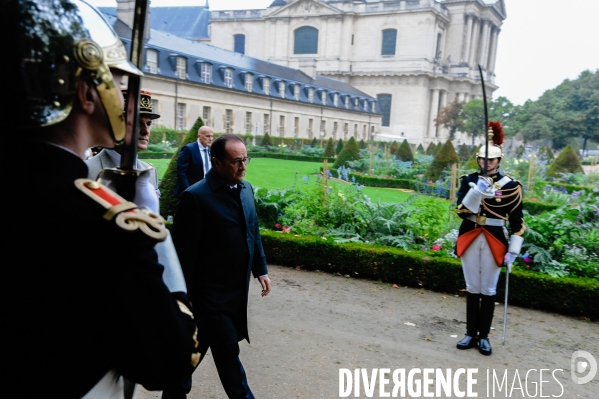 François Hollande préside la cérémonie d hommage aux victimes du terrorisme