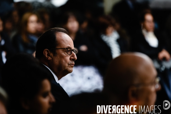 François Hollande préside la cérémonie d hommage aux victimes du terrorisme