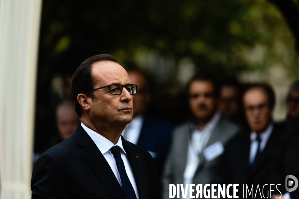 François Hollande préside la cérémonie d hommage aux victimes du terrorisme