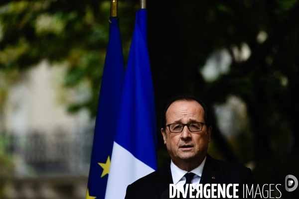 François Hollande préside la cérémonie d hommage aux victimes du terrorisme