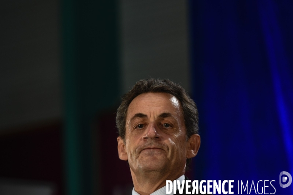 Nicolas Sarkozy, meeting, visite au groupe Holder et dédicace de son livre.
