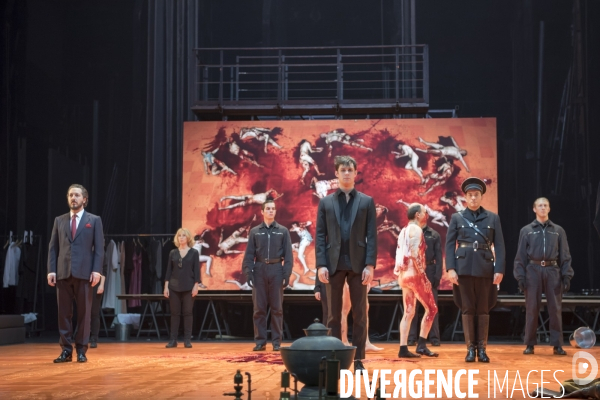 Les Damnes - Visconti - van Hove - Comedie-Francaise