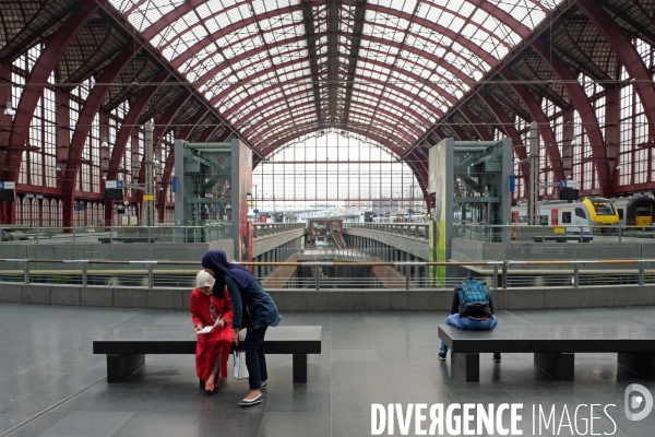 Anvers. La gare centrale une des plus belles du monde