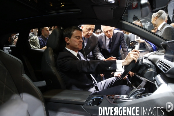 Manuel Valls PM salon de l auto 2016