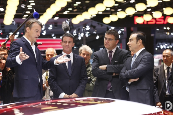 Manuel Valls PM salon de l auto 2016