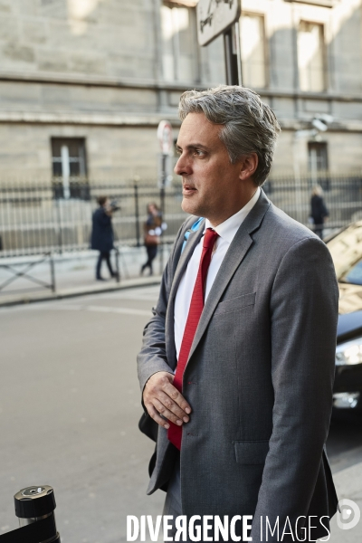Reunion de groupe ps assemblee