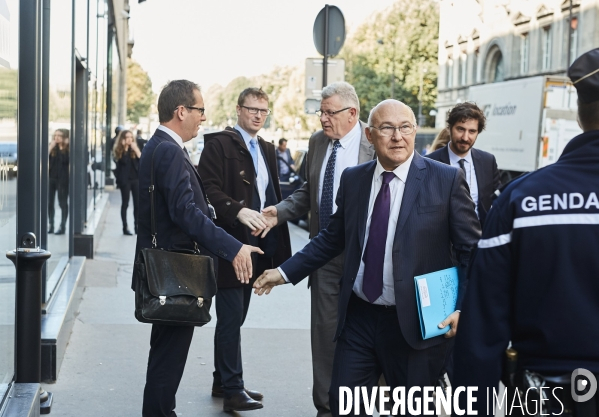 Reunion de groupe ps assemblee