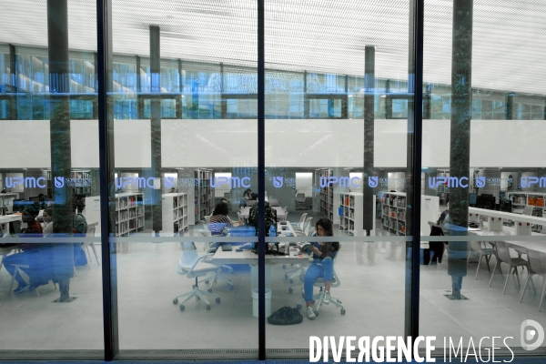Le campus Jussieu,universite Pierre et Marie Curie